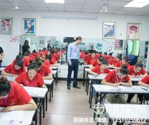 学美容学费（学美容护肤学费多少钱）