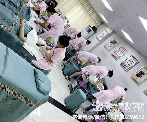 深圳龙岗学美容美发学费一般多少(深圳美容美发培训学校哪家好)