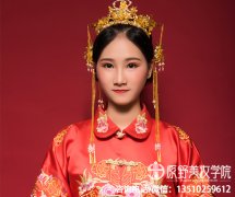 深圳专业化妆培训学院推荐（深圳学化妆要多少钱）